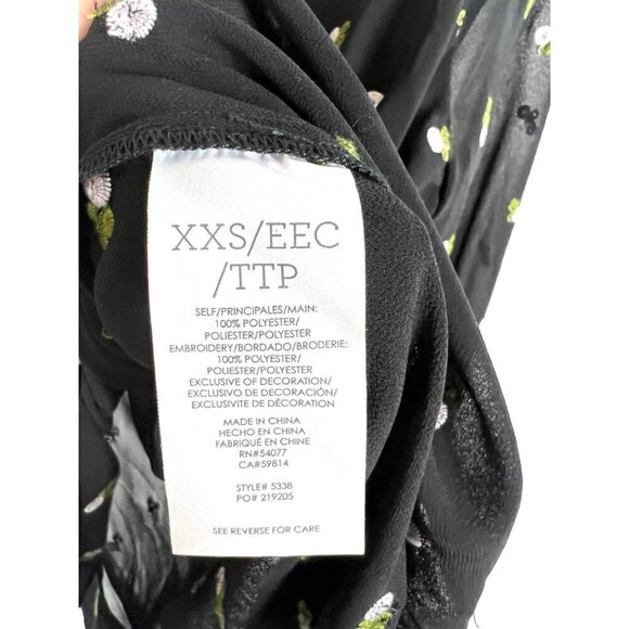 Cabi floral embroidered half button up top - Picture 7 of 10